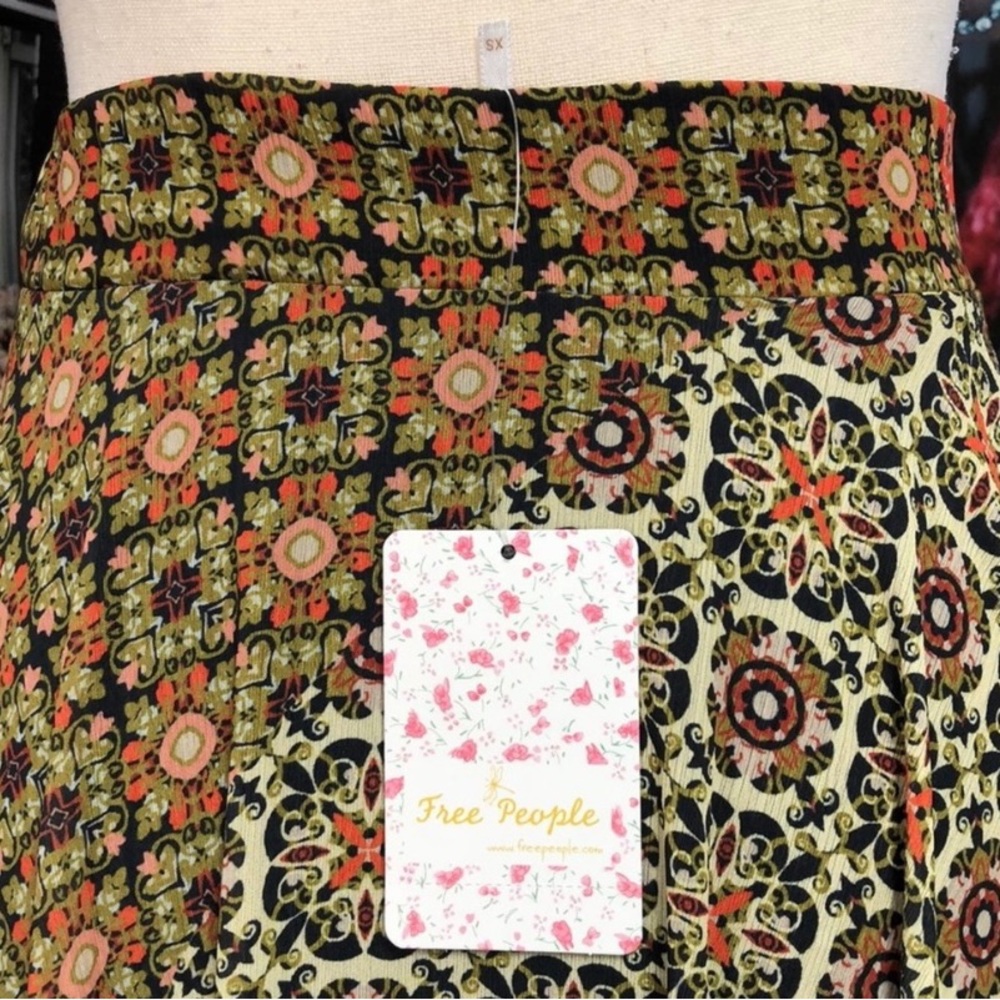 Free people Stay Awhile Mosaic maxi Skirt size XS